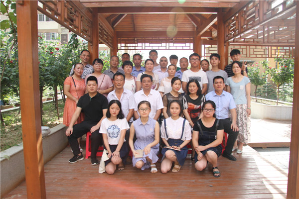 又是一年金秋季，助學(xué)圓夢暖人心----2017年寶業(yè)集團(tuán)“金秋助學(xué)”活動(dòng)圓滿結(jié)束